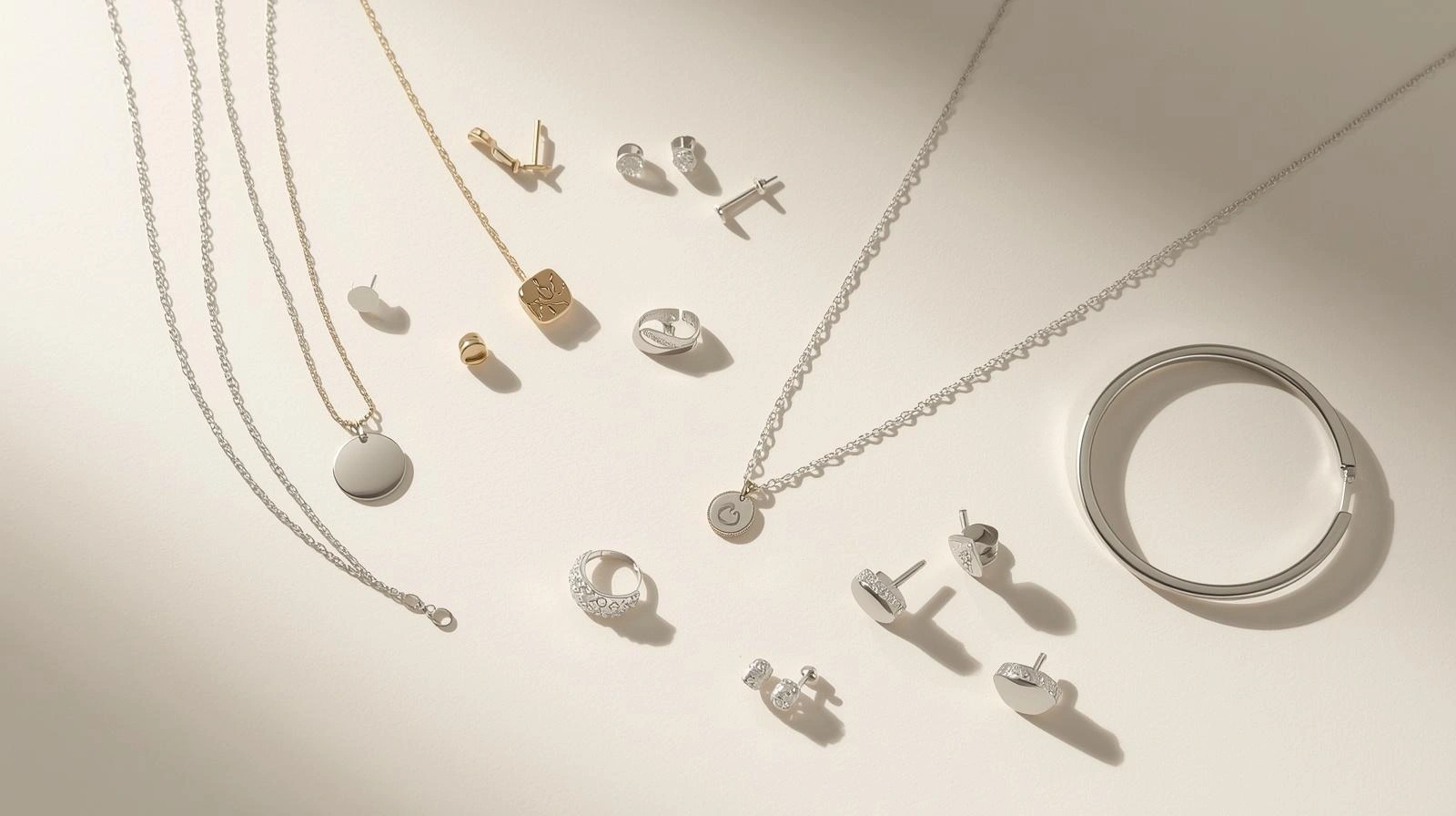 Best Jewelry for Sensitive Skin: Hypoallergenic Metals Guide